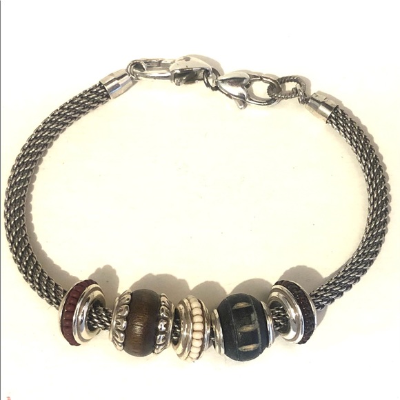 Brighton African Tutsi bead Brown wood with horizontal slashed lines Retired - Picture 6 of 7